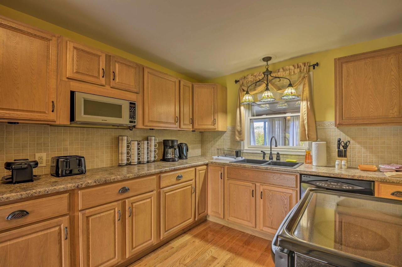 Spacious Home By Finger Lakes And Watkins Glen! Burdett Dış mekan fotoğraf